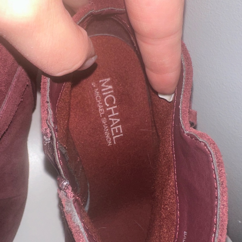 Burgundy suede booties! - Picture 7 of 7